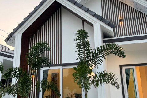 House in Bang Lamung, Thailand 3 bedrooms № 134683 - photo 8