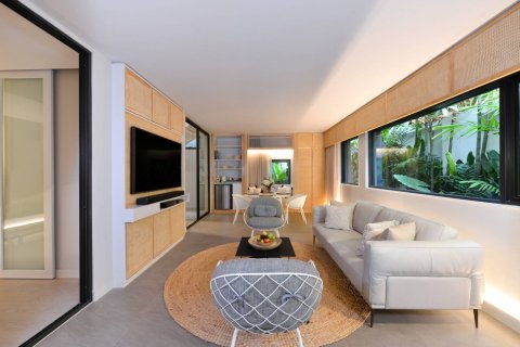 House in Bangkok, Thailand 6 bedrooms № 209673 - photo 18