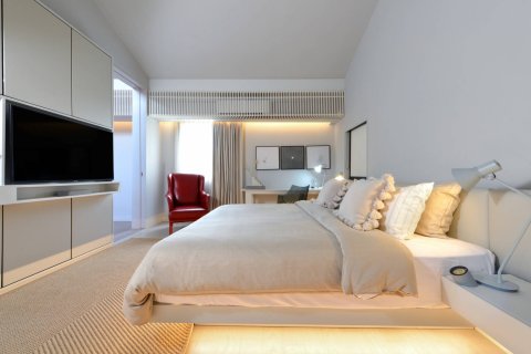 House in Bangkok, Thailand 6 bedrooms № 209673 - photo 29