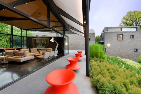 House in Bangkok, Thailand 6 bedrooms № 209673 - photo 3