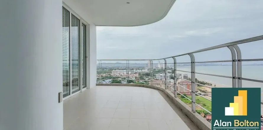 Condominio de 2 dormitorios en Pattaya, Tailandia № 211214