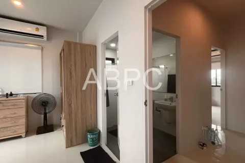 Adosado de 3 dormitorios en Pattaya, Tailandia № 211216 - foto 7