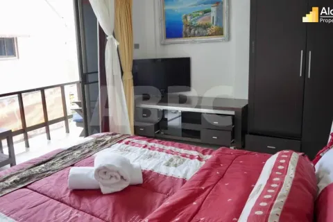 Adosado de 5 dormitorios en Pattaya, Tailandia № 211217 - foto 6