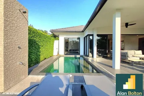 Casa de 2 dormitorios en Pattaya, Tailandia № 211215 - foto 3