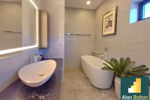 Casa de 2 dormitorios en Pattaya, Tailandia № 211215 - foto 12