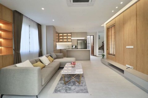 House in Chiang Mai, Thailand 4 bedrooms № 119987 - photo 12