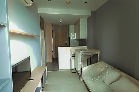 Studio dans le Condo à Watthana, Bangkok, Thaïlande  № 149778 - photo 6