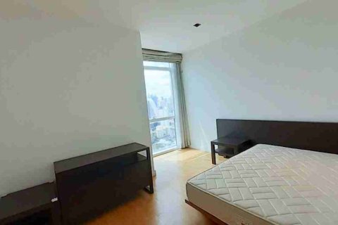 Condo in Bangkok, Thailand, 3 bedrooms № 184065 - photo 11