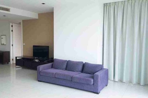 Condo in Bangkok, Thailand, 3 bedrooms № 184065 - photo 3