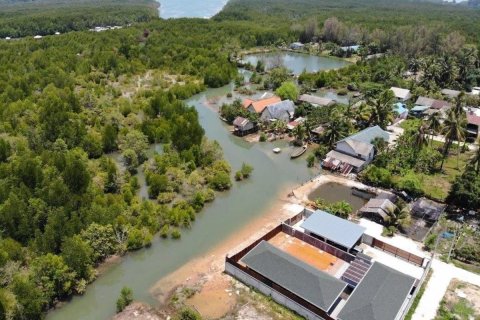 Дом в Пхукете, Таиланд с 3 спальнями  № 151131 - фото 1