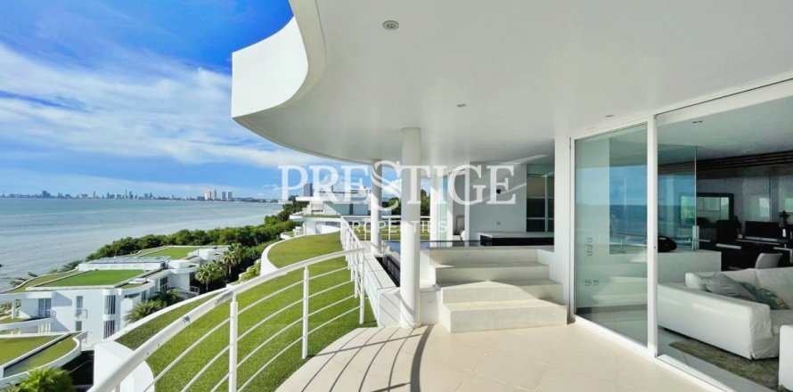 Studio in the Condo in Pattaya, Thailand № 198424