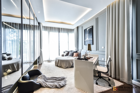 House in Bangkok, Thailand 4 bedrooms № 189063