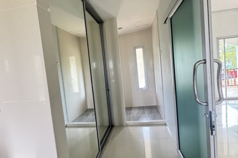 Вилла в Паттайе, Таиланд с 4 спальнями  № 141234 - фото 23