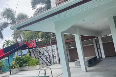 Вилла в Паттайе, Таиланд с 4 спальнями  № 141234 - фото 1