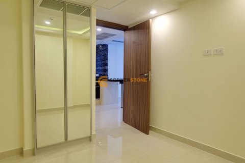 Studio dans le Condo à Pattaya, Thaïlande  № 155425 - photo 14