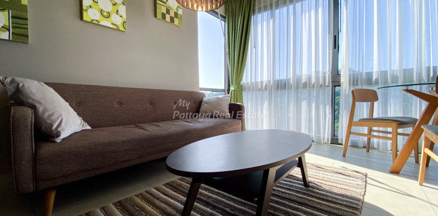 Condo à Bang Lamung, Thaïlande, 2 chambres  № 155427