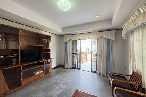House in Pattaya, Thailand 4 bedrooms № 138453 - photo 5