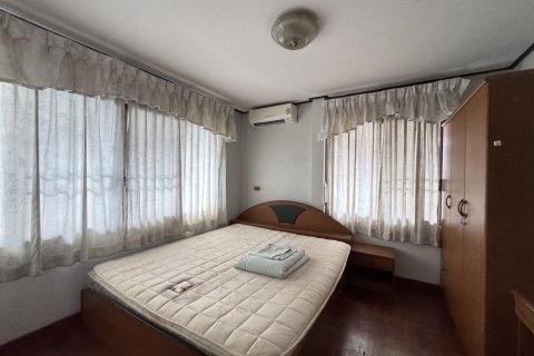 House in Pattaya, Thailand 4 bedrooms № 138453 - photo 8