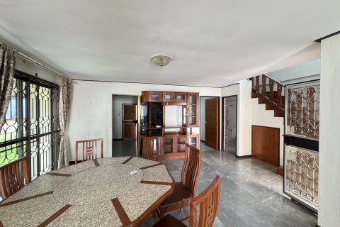 House in Pattaya, Thailand 4 bedrooms № 138453 - photo 4