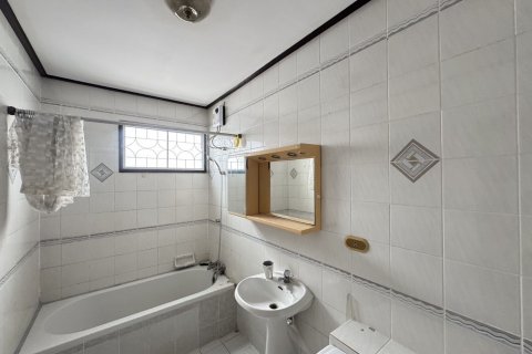 House in Pattaya, Thailand 4 bedrooms № 138453 - photo 10