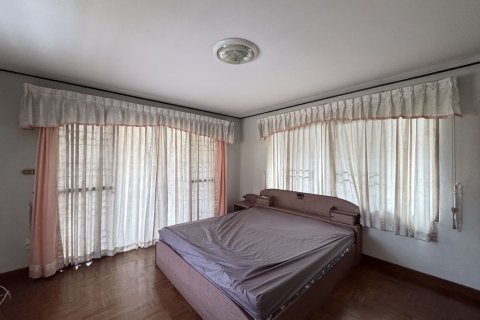 House in Pattaya, Thailand 4 bedrooms № 138453 - photo 9