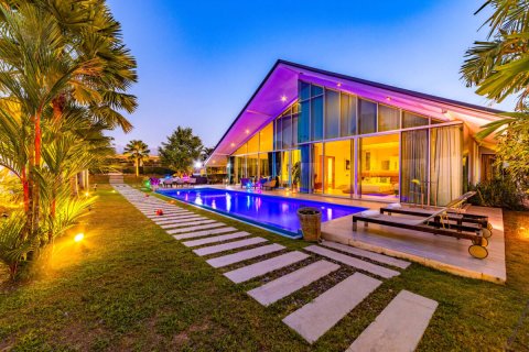 Villa in Hua Hin, Thailand 7 bedrooms № 222129