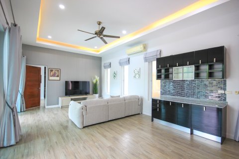 Villa in Pran Buri, Thailand 3 Schlafzimmer № 222132 - Foto 9