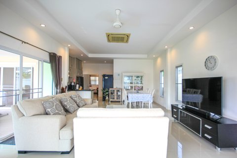 Villa in Hua Hin, Thailand 3 Schlafzimmer № 222134 - Foto 11