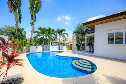 Villa in Hua Hin, Thailand 4 Schlafzimmer № 222133 - Foto 4