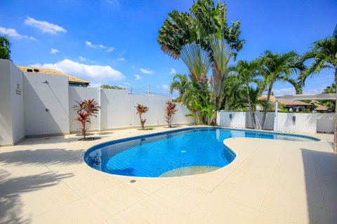 Villa in Hua Hin, Thailand 4 Schlafzimmer № 222133 - Foto 7
