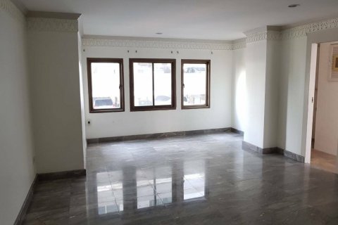 Кондоминиум с 3 спальнями в Бангкоке, Таиланд № 143597 - фото 7