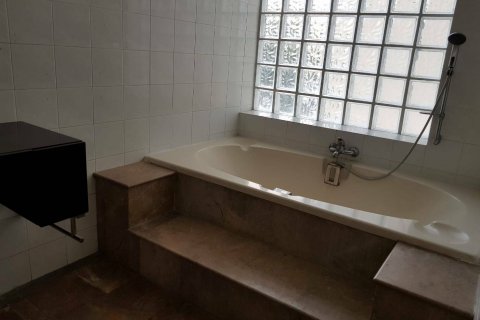 Кондоминиум с 3 спальнями в Бангкоке, Таиланд № 143597 - фото 10