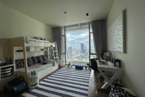 Кондоминиум с 3 спальнями в Сатхоне, Бангкок, Таиланд № 143599 - фото 6