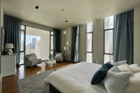 Кондоминиум с 3 спальнями в Сатхоне, Бангкок, Таиланд № 143599 - фото 10