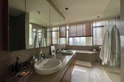 Кондоминиум с 3 спальнями в Сатхоне, Бангкок, Таиланд № 143599 - фото 5