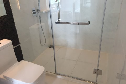 Condo in Watthana, Bangkok, Thailand, 2 bedrooms № 138271 - photo 18
