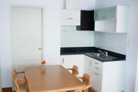 Studio in the Condo in Phaya Thai, Bangkok, Thailand № 138277 - photo 4