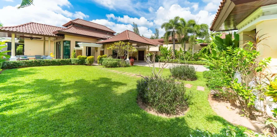 Villa à Phuket, Thaïlande 4 chambres № 149052