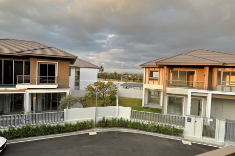 Villa à Pattaya, Thaïlande 4 chambres № 156616 - photo 3