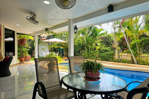 Villa in Hua Hin, Thailand 3 bedrooms № 169008 - photo 16