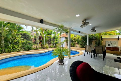 Villa in Hua Hin, Thailand 3 bedrooms № 169008 - photo 18