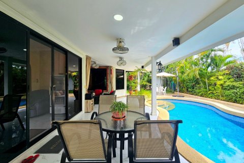 Villa in Hua Hin, Thailand 3 bedrooms № 169008 - photo 17
