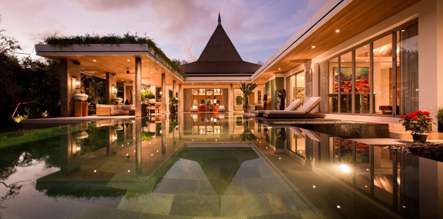 Villa in Phuket, Thailand 4 bedrooms № 169012