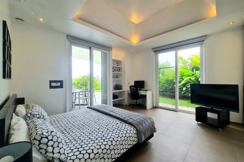 Villa in Hua Hin, Thailand 2 bedrooms № 169007 - photo 4