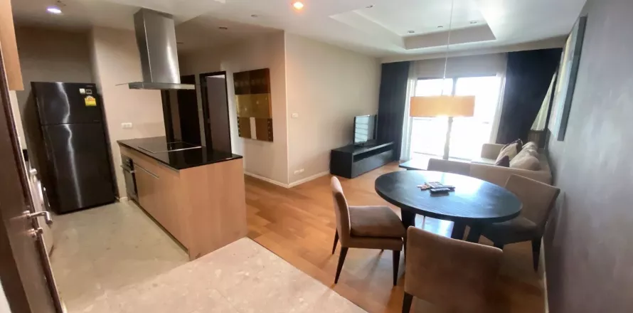 Condo in Sathon, Bangkok, Thailand, 2 bedrooms  № 145306