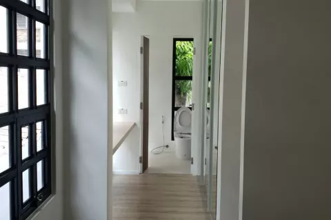 Дом в Пхракханонге, Бангкок, Таиланд с 4 спальнями  № 145307 - фото 3