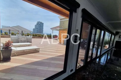 Condominio de 4 dormitorios en Pattaya, Tailandia № 211665 - foto 5