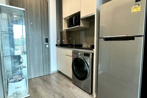 Студия в кондо в Чатучаке, Бангкок, Таиланд № 157934 - фото 2