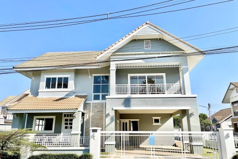 House in Chiang Mai, Thailand 4 bedrooms № 157935 - photo 2