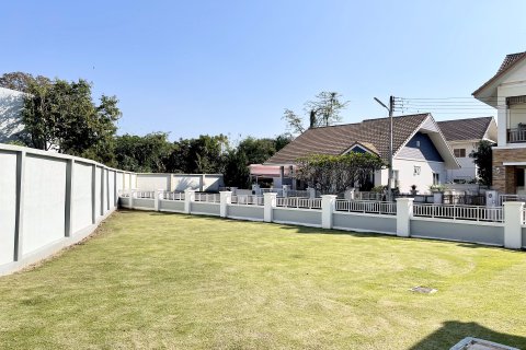 House in Chiang Mai, Thailand 4 bedrooms № 157935 - photo 26